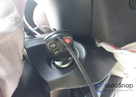 2014 Ford Focus Se z USA, uszkodzony, nr VIN 1FADP3F23EL320576